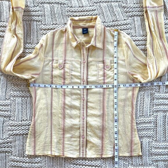 Y2K GAP Cotton Lightweight Semi Sheer Long Sleeve Button Yellow Blouse Size L - Picture 5 of 13